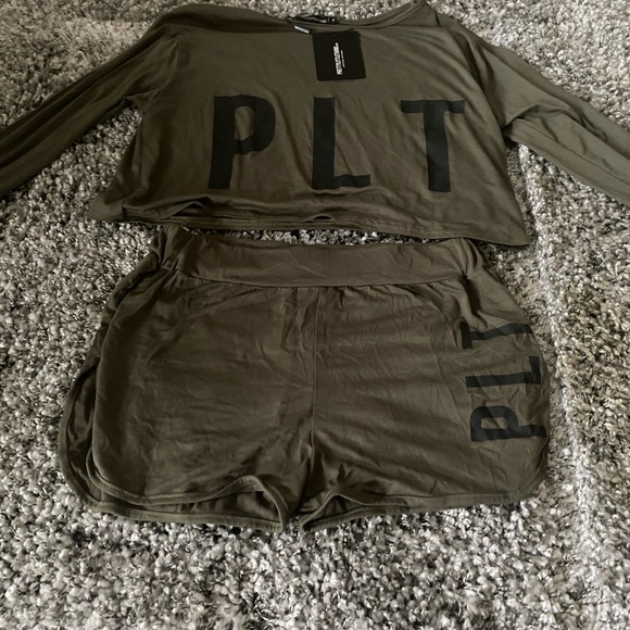 PrettyLittleThing Other - NWT PLT PJ Short Set Khaki Size 6